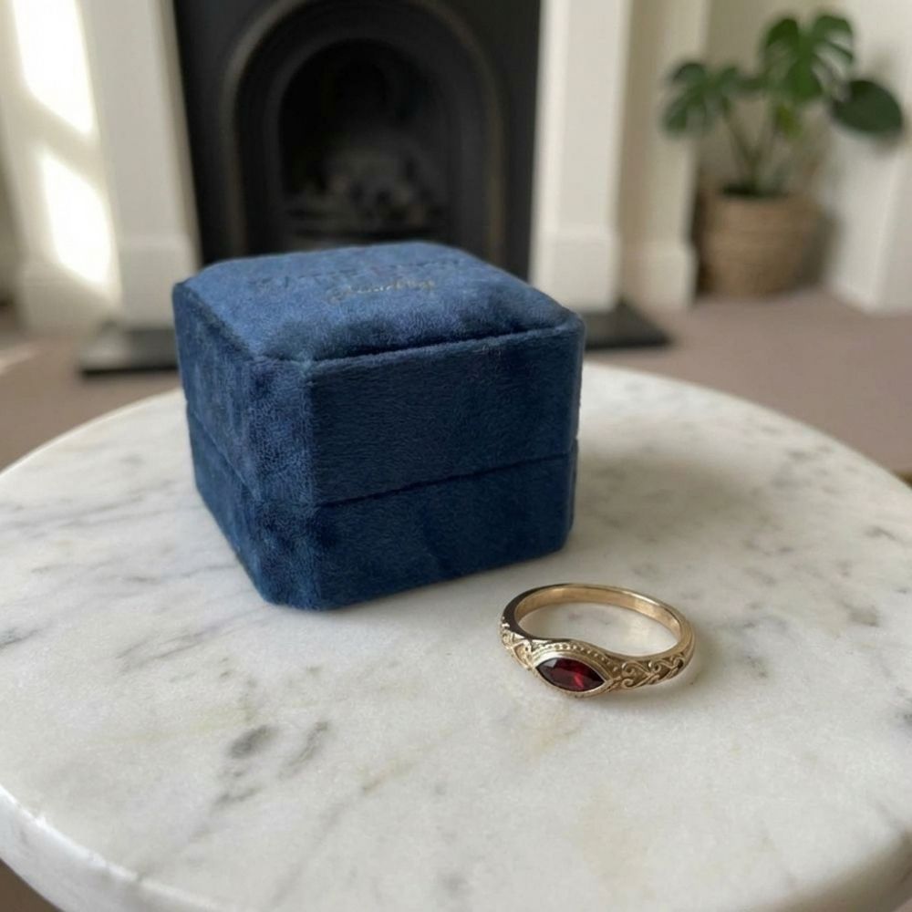 Vintage Inlaid Red Stone Golden Ring