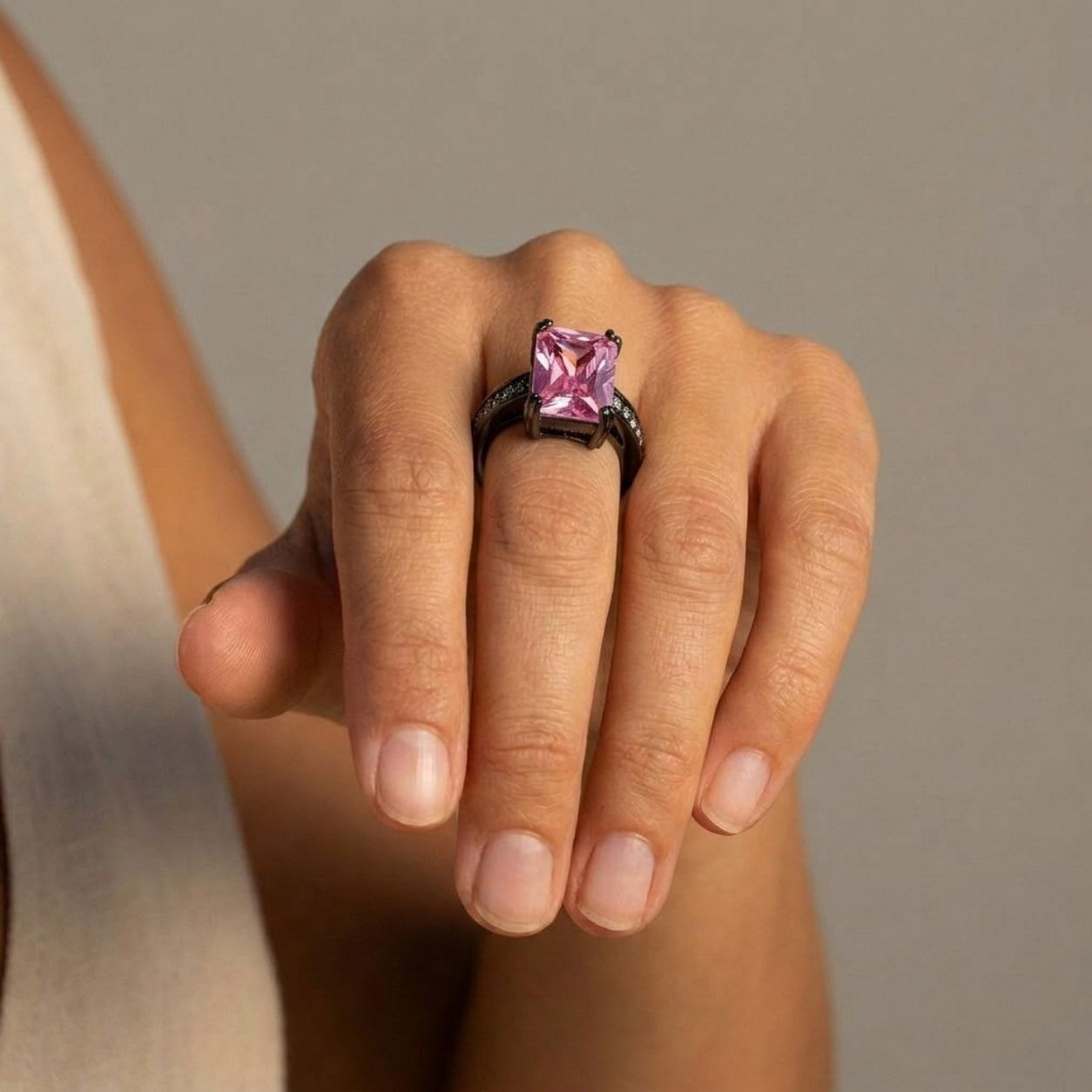 Vintage Sapphire Luxury Ring