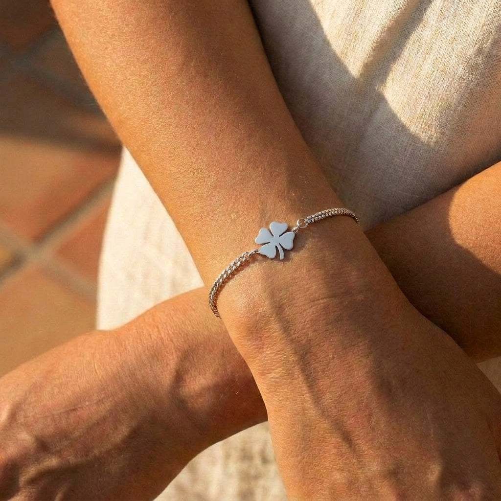 Retro Clover Bracelet