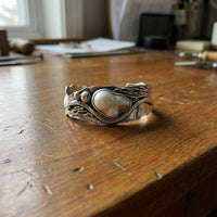 Vintage White Stone SIlver Wavy Ring