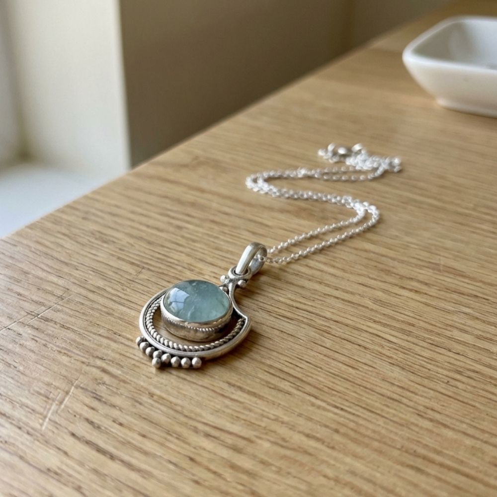 Vintage Green Stone Silver Necklace