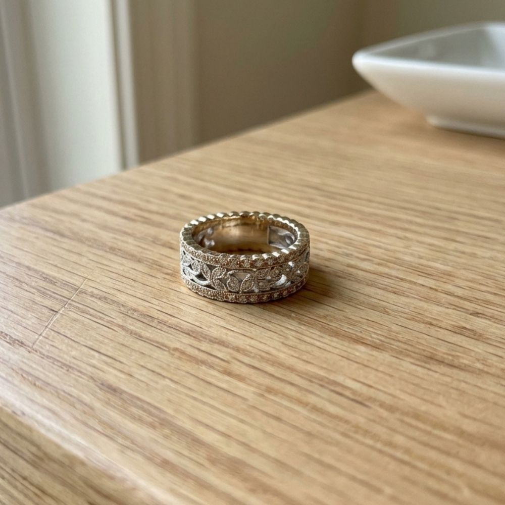 Vintage Hollow Brilliance Ring