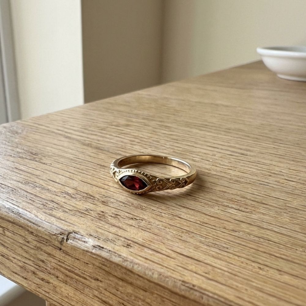 Vintage Inlaid Red Stone Golden Ring