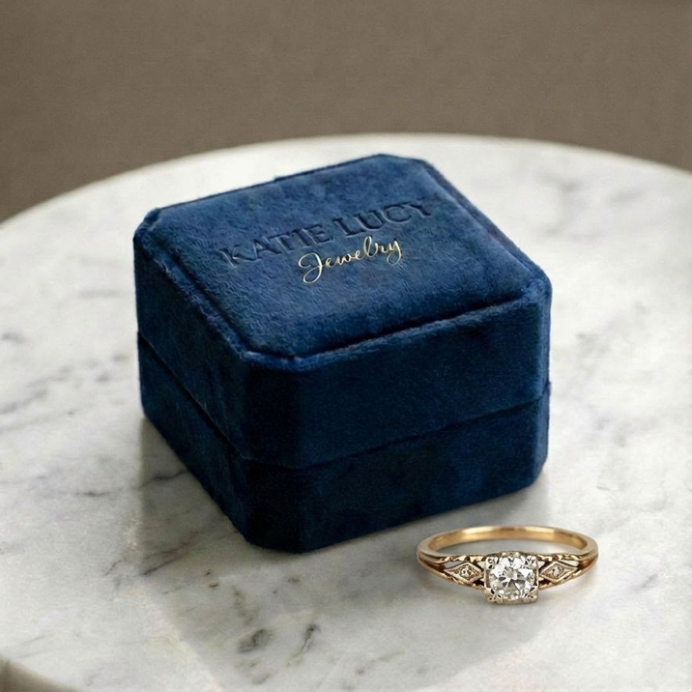 Vintage Zirconia Fine Gold Ring