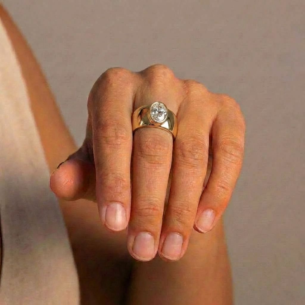Crystal Round Signet Ring