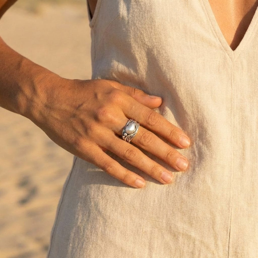 Eveline Wide Sculpted Moonstone Ring