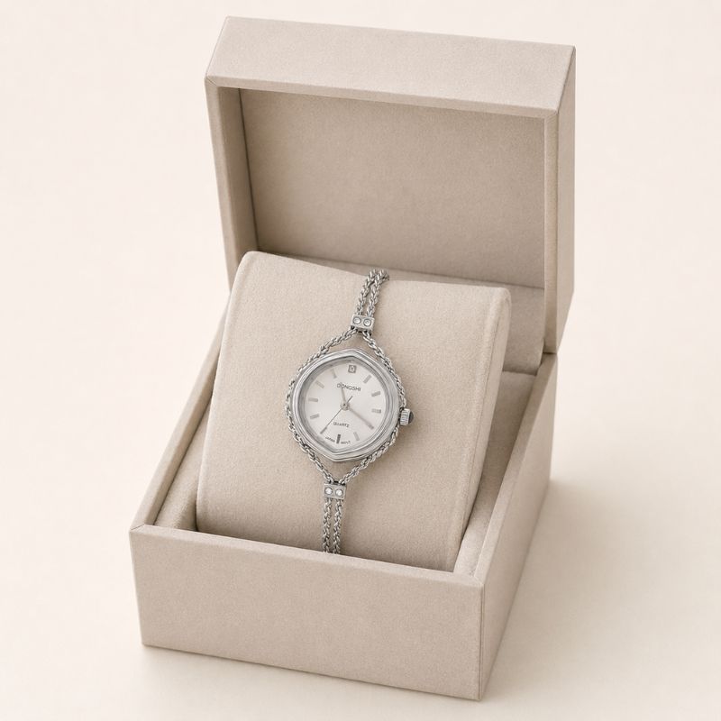 Dainty Double-Chain Quartz Watch