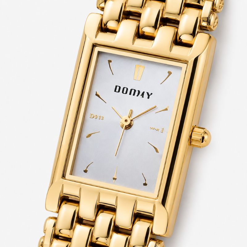 Vintage Gold Rectangular Bracelet Watch