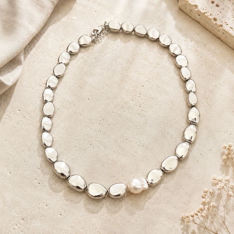 Retro Silver Teardrop Shaped Pearl & Bead Necklace