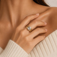 Vintage Gold Rounded Inlaid Zirconia Ring
