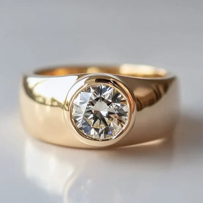 Vintage Inlaid Round White Crystal Gold Ring